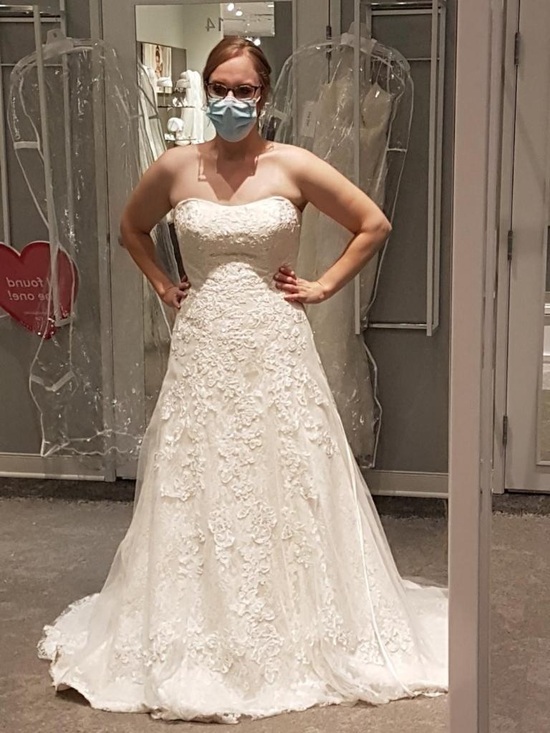 David's Bridal Dresses & Skirts - David's Bridal Strapless Lace Appliqué A-Line Wedding Dress in Ivory